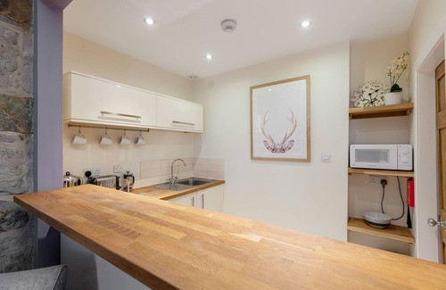 New Town Apartment | Stunning City Centre Apartment.