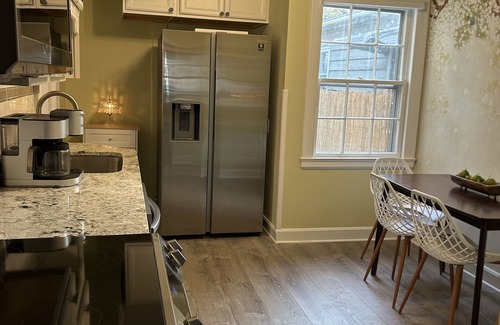 Central Newport News House | Stunning Cottage in Historic Village
