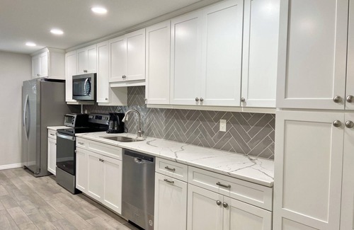 Fairway Springs Villa | Stunning End Unit Villa - Fully Remodeled in Seven Springs Golf & Country Cub