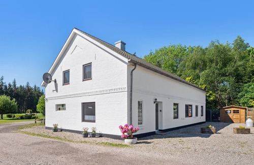 Achtrup House | Stunning home in Achtrup with WiFi