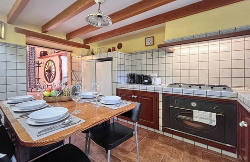 Algaida House | Stunning home in Algaida