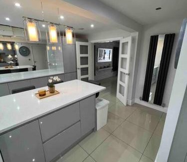 Tyldesley House | Stunning Home in Astley