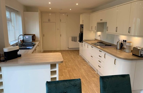 South Petherton House | Stunning Home in Large Gardens