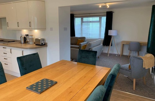 South Petherton House | Stunning Home in Large Gardens