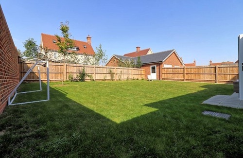 Colchester House | Stunning Home in Historic Village, Coggeshall. Between Braintree and Colchester