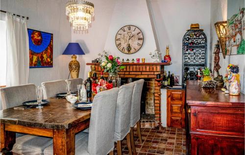 Sayalonga House | Stunning Home In Sayalonga