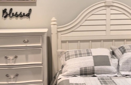 Benton Other | Stunning Kentucky Lake farmhouse. Perfect for entertaining or relaxation. 19244