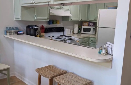 Avoca Condo | Stunning Lake-themed condo on Lake Monroe at Eagle Pointe Golf Resort.nnn