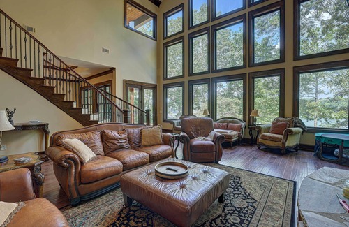 Wedowee House | Stunning Lake Wedowee Home w/ Dock + Kayaks!