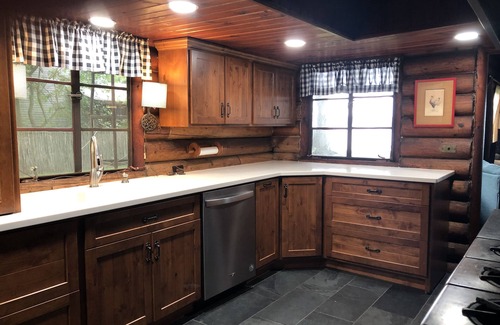 Enchanted Hills House | Stunning lakefront log cabin on a private acre