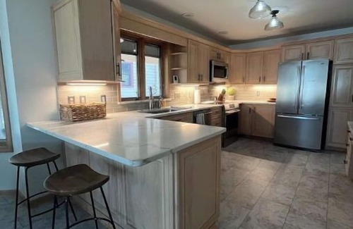 Enchanted Hills House | Stunning Lakeside Retreat!