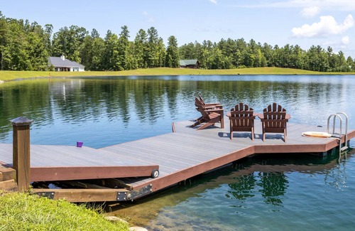 Vein Mountain Cabin | Stunning Log Cabin with Panoramic Mountain Views