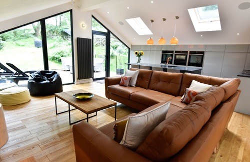 Broughton Mills House | Stunning, Luxury Lodge - 300m from Lake Coniston - Sleeps 8