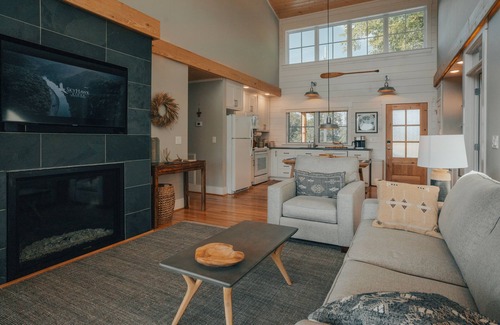 Saint Joe House | Stunning New Home at Sky Hawk Ridge, a 185-Acre Refuge ONE MILE to Buffalo River