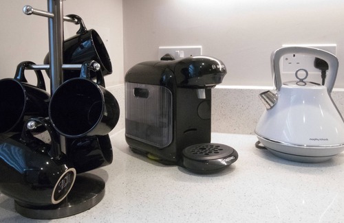 Harwich House | Stunning newly built harbourside 3-bed property-3 mins walk from beach and pier