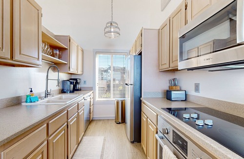 Castroville House | Stunning ocean-view home with W/D, sauna, tennis court, & patio - beach access