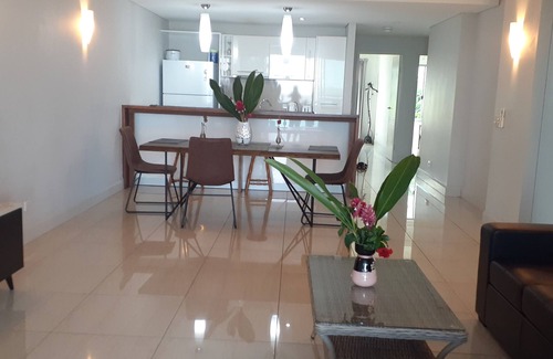 Darwin Apartment | Stunning Ocean view Darwin