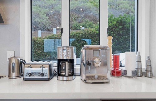 Eastern Malibu House | Stunning Ocean View Beach House W Pool & Spa