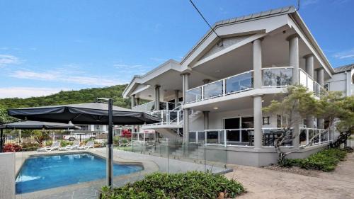 Arcadia House | Stunning Ocean Views