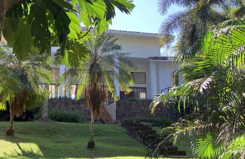 Boca Chica House | Stunning Oceanfront 4-Bdrm Villa w/Infinity Pool