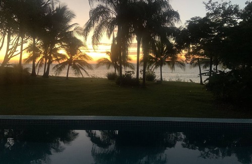 Boca Chica House | Stunning Oceanfront 4-Bdrm Villa w/Infinity Pool