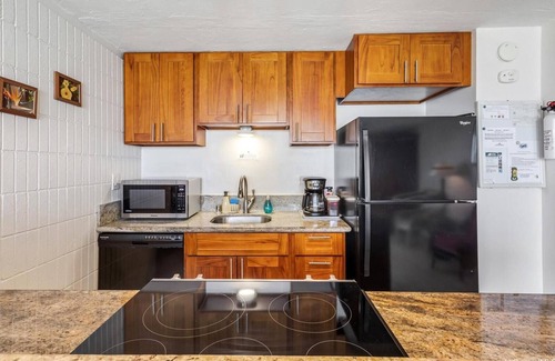 Punaluu Condo | Stunning Oceanview Condo on Oahu at Punaluu