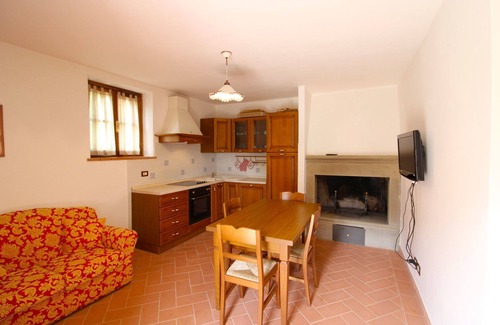 Pieve al Bagnoro Villa | Stunning private villa for 20 guests with WIFI, private pool, TV, terrace, pets allowed and park.