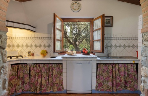 Bibbona Villa | Stunning private villa with private pool, A/C, WIFI, TV, patio, pets allowed and panoramic view