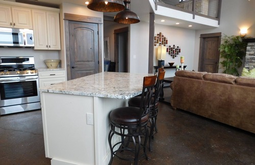 Emigrant House | Stunning Property * Yellowstone Park * ChicoHotSprings * Hot Tub * Amazing Views