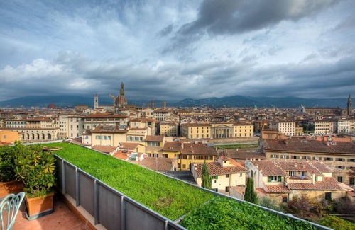 San Giovanni Apartment | Stunning Renovated Cental Penthouse w/Amazing Views! 5 Terraces & 5min to Town