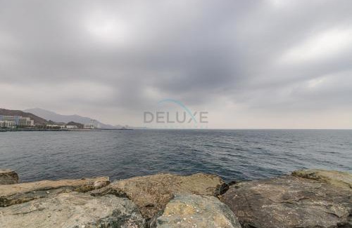 Sharm Villa | Stunning Sea Views from the Private Pool, Mins Away from Pristine Beaches and Key Fujairah Attractions, Sharm Al Dana Villa, Fujairah by Deluxe Holiday Homes