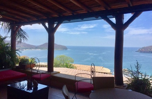 Ixtapa - Zihuatanejo Condo | Stunning View of Zihua! Relax and enjoy a wonderful time at Preciosa