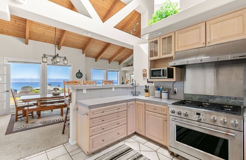 Sea Ranch House | Stunning views near beaches and bluff