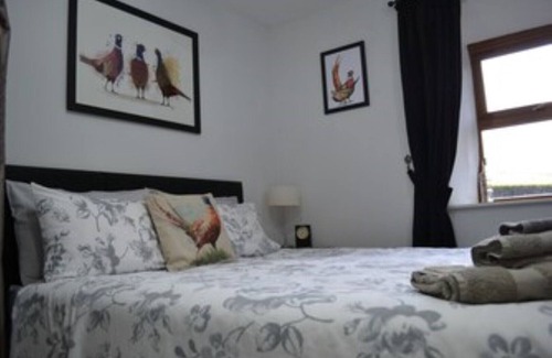 Horton in Ribblesdale Bed & Breakfast | Stunning views of Yorkshire Dales 3 Peaks, 10miles from Settle | B & B Room 1