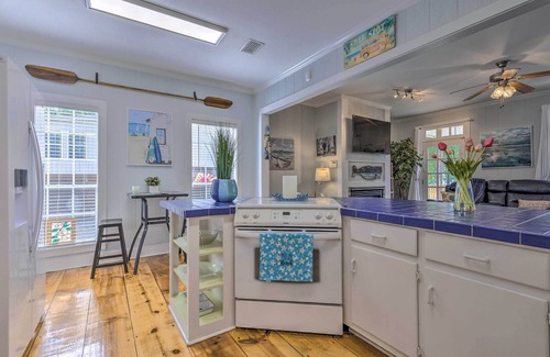 Dauphin Island House | Stunning Views & Waterfront Fun: Aloe Bay Home