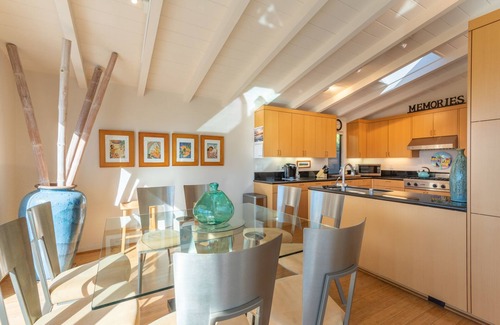 Carmel House | Stunning views, Walk to Ocean Ave Carmel-By-The-Sea, Private, Gated grounds