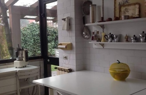 Arese Villa | Stunning villa in residence with condominium pool 5 minutes from Rho Fiera