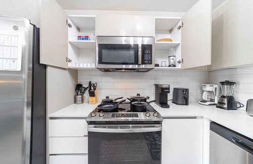 Ojus Apartment | Stylish 1BR Loft in the heart of Aventura