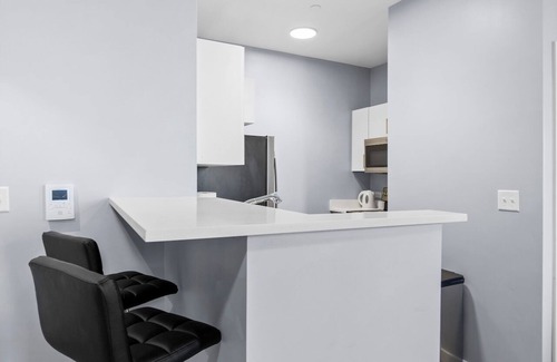Everett Apartment | Stylish 1BR Near Encore 7870