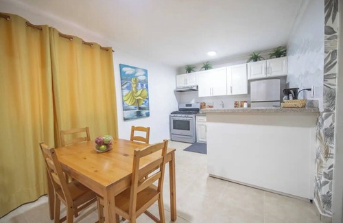 Urbanizacion Tavarez Apartment | Stylish 1r-1b Apt Near The Beach And Main Street