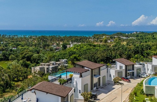 La Ceiba Apartment | Stylish 2-BR Apt In Playa Bonita + Amazing Oceanviews