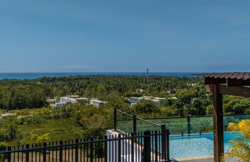 La Ceiba Apartment | Stylish 2-BR Apt In Playa Bonita + Amazing Oceanviews