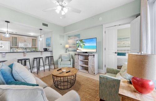 Baytowne Wharf Condo | Stylish 2BR/2BA Resort Condo In Baytowne Wharf