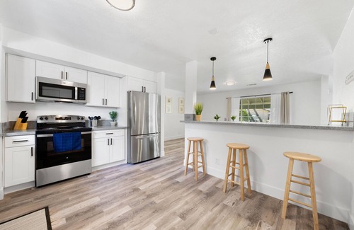 Citrus Heights House | Stylish 3BD/2BA Oasis/Office/Yoga RM/Serene Yard