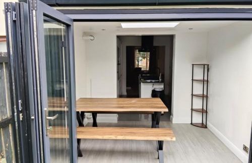 Dunmurry House | Stylish 5-bedroom retreat just minutes from Belfast city