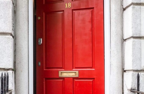 Whitechapel Apartment | Stylish and colourful central London home