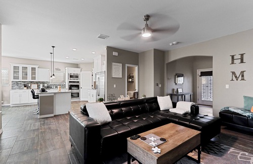 Biggs Field House | Stylish and Spacious Farmhouse Retreat with all Comforts