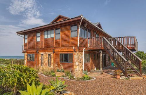 Cape Saint Francis House | Stylish and With Stunning Sea Views