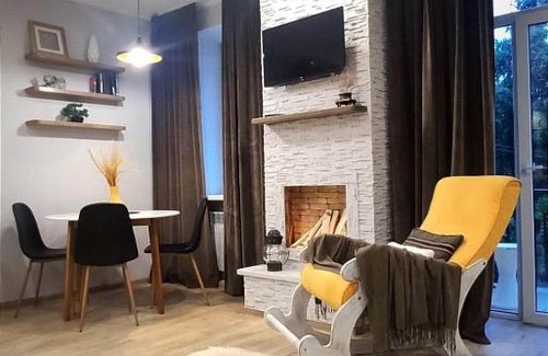 Degtyari Apartment | Stylish apartment in the historic center