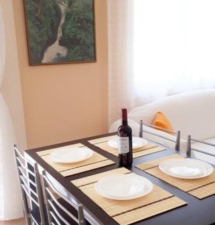 Athens Apartment | Stylish apartment near Katechaki
